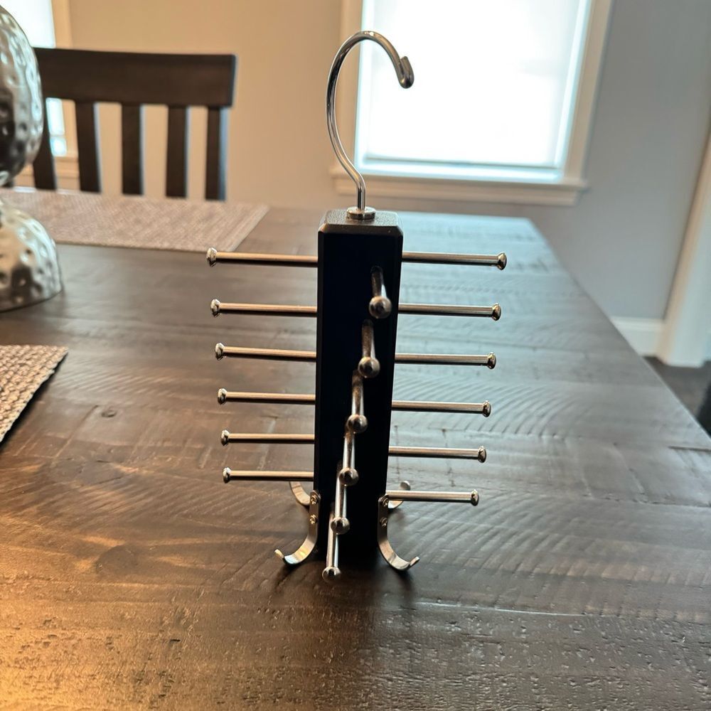Hanging Tie and Belt Organizer